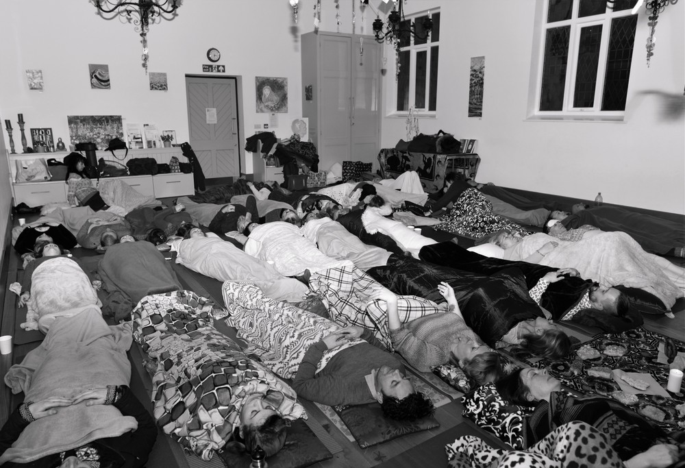 Vakarų Sussexe – velykinių dekoracijų dirbtuvės ir Gongų maudynės